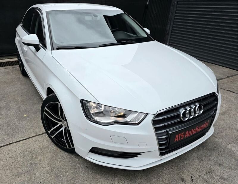 Weiß Gebraucht 2015 Audi A3 Sport Limousine | 10.590 € (Fairer Preis) - Bild 1/4