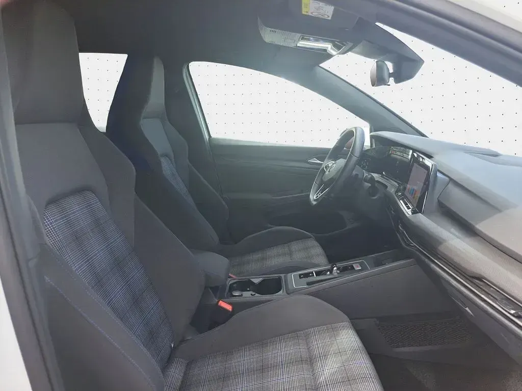 Gebraucht VW Golf VIII GTE 245 PS (180 kW) 2021 Pure white Limousine