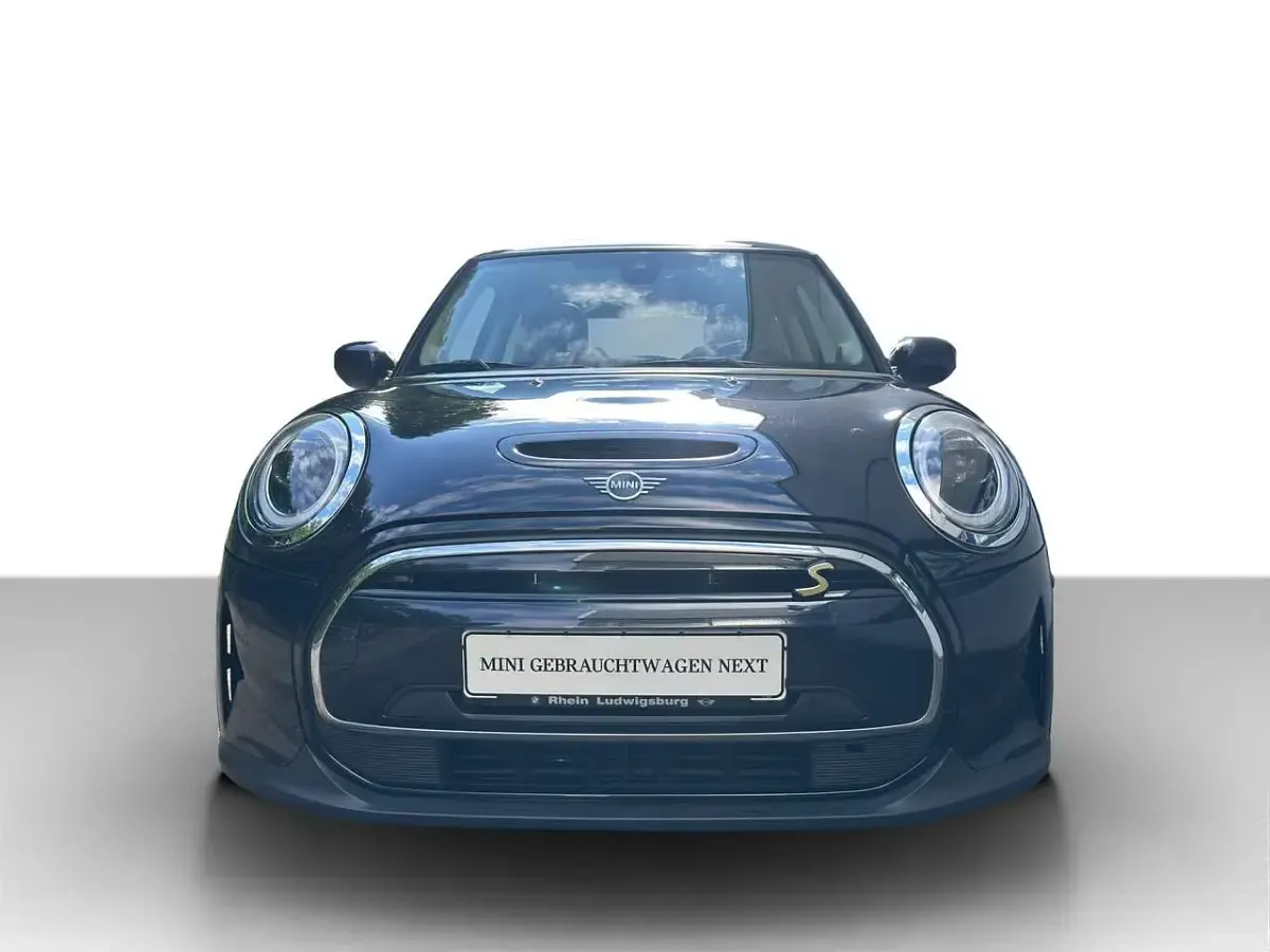 Gebraucht Mini Cooper SE 135 kW (184 PS) 2023 Schwarz Kleinwagen