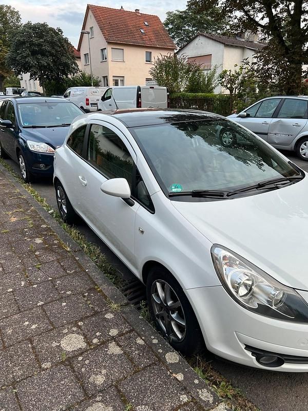 Weiß Gebraucht 2010 Opel Corsa Kleinwagen | 1.200 € (Superpreis) - Bild 1/4