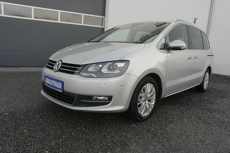 Second-hand VW Sharan Highline 200 CP (147 kW) 2012 Argintiu Monovolum
