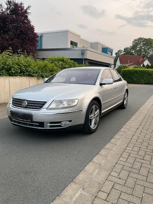 Silber Gebraucht 2006 VW Phaeton Limousine | 3.999 € (Fairer Preis) - Bild 1/4