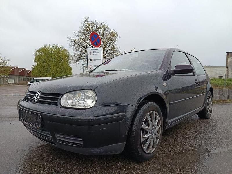 Schwarz Gebraucht 2000 VW Golf Basis Limousine | 650 € (Superpreis) - Bild 1/4