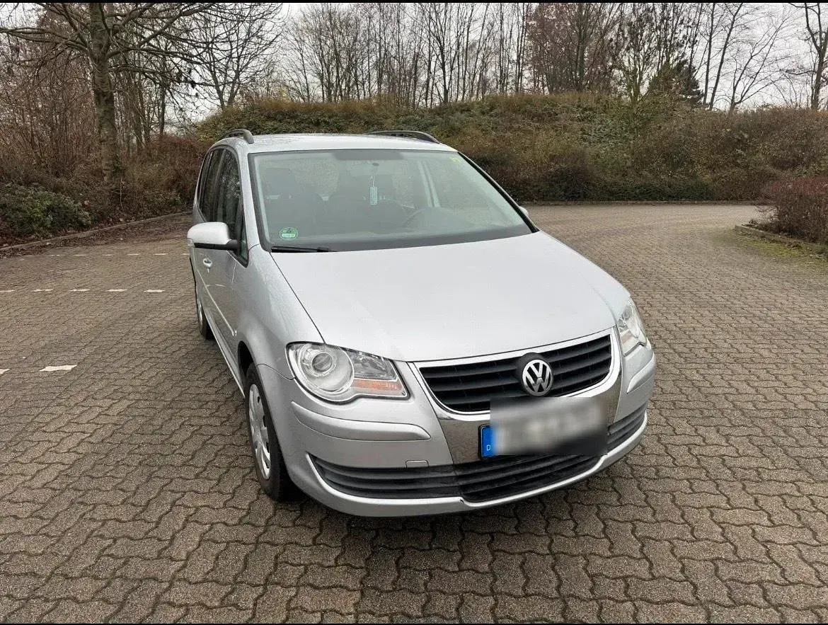 Gebraucht VW Touran 105 PS (77 kW) 2009 Silber Van / Kleinbus