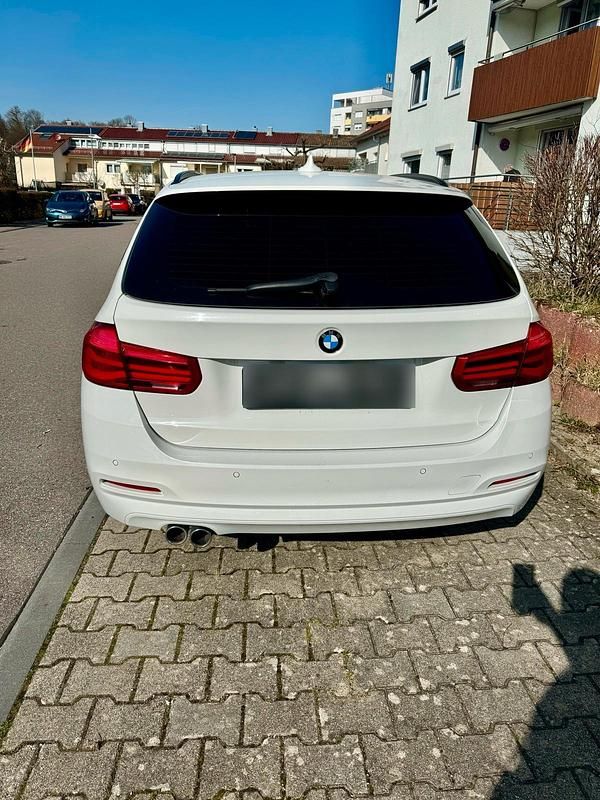 Gebraucht BMW 320 190 PS (139 kW) 2018 Weiß Kombi