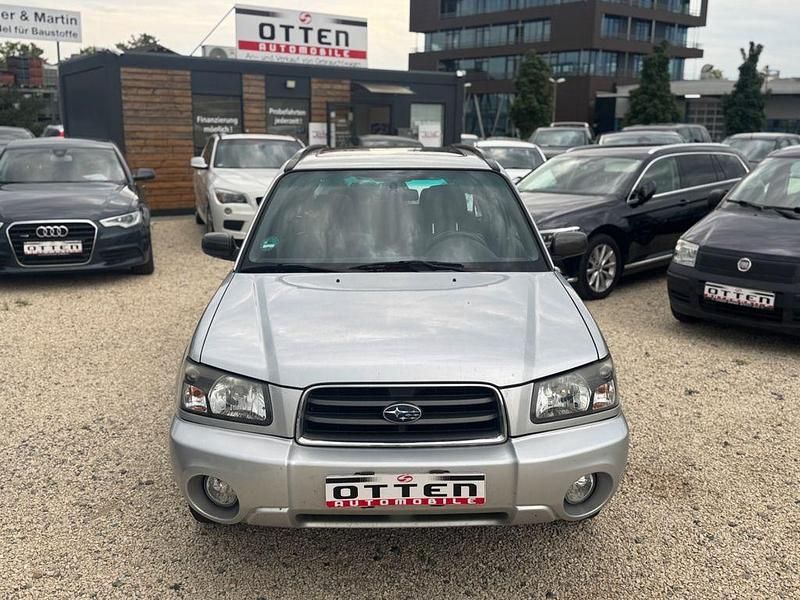 Silber Gebraucht 2004 Subaru Forester Active SUV | 2.490 € (Fairer Preis) - Bild 1/4