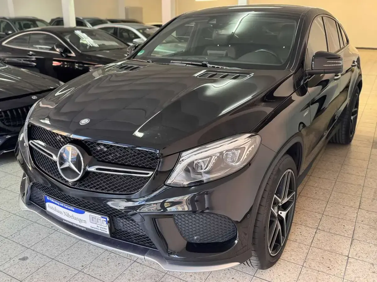 Gebraucht Mercedes GLE43 AMG AMG 367 PS (269 kW) 2016 Obsidianschwarz  metalliclack SUV