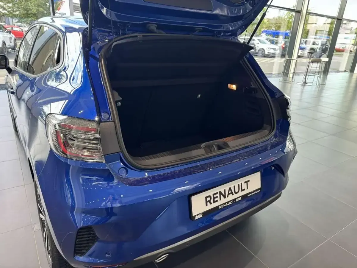 Nowe Renault Clio V Techno 91 KM (66 kW) 2025 Niebieski Sedan/Limuzyna