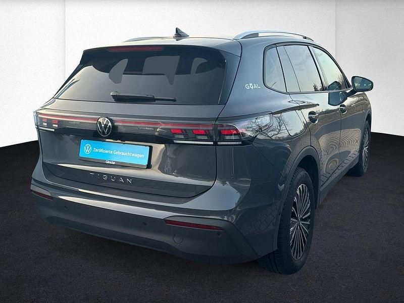 Gebraucht VW Tiguan Goal 150 PS (110 kW) 2025 Delfingrau metallic SUV