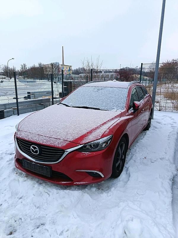 Gebraucht Mazda 6 150 PS (110 kW) 2018 Rot Kombi