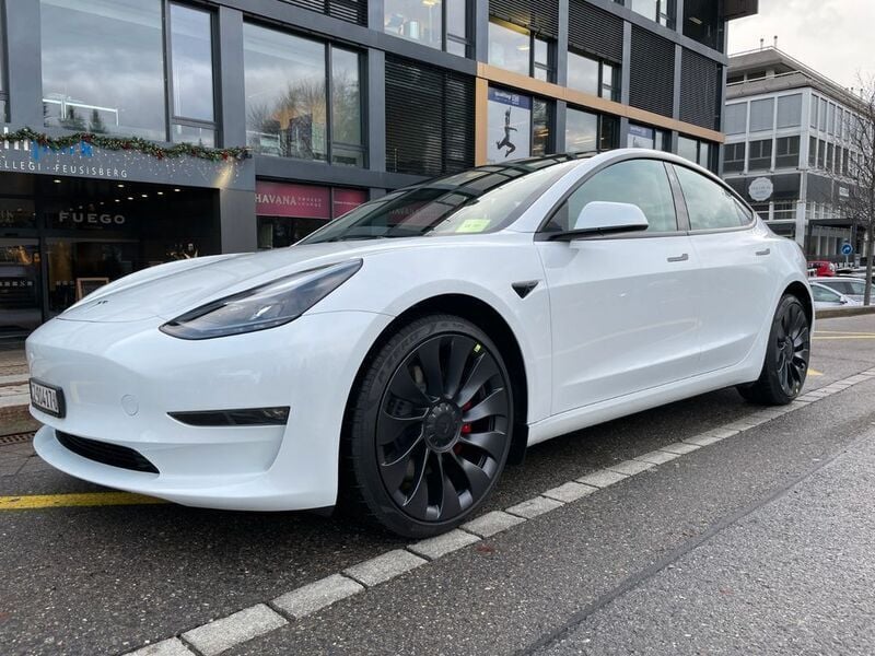 Weiß Neu 2025 Tesla Model 3 Performance Limousine | 49.900 € (Guter Preis) - Bild 1/4