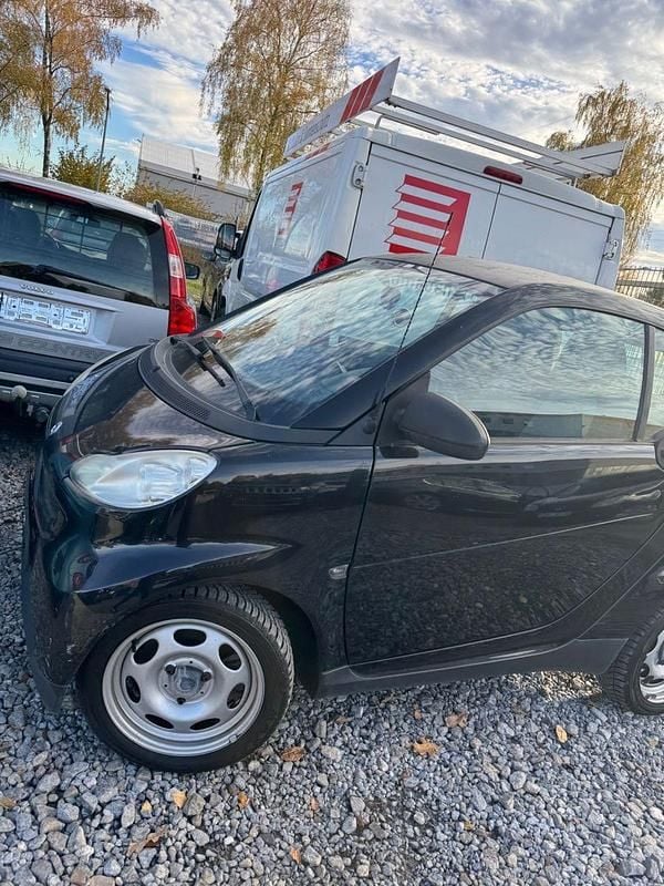 Gebraucht Smart ForTwo Coupé 61 PS (44 kW) 2010 Schwarz Coupé