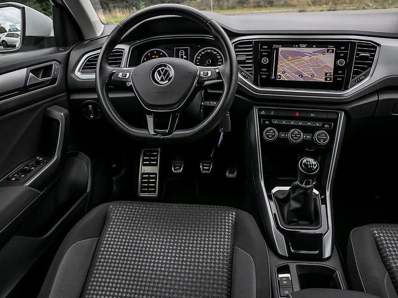 Gebraucht VW T-Roc Active 110 PS (80 kW) 2021 Weiß SUV