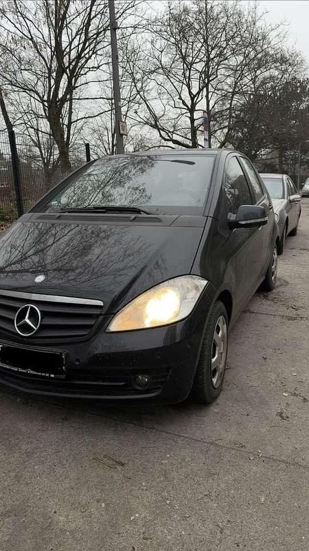Schwarz Gebraucht 2010 Mercedes A160 Kleinwagen | 4.900 € (Fairer Preis) - Bild 1/4