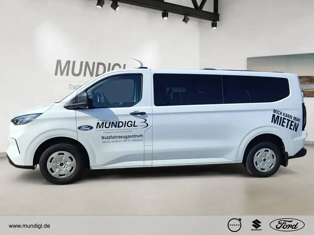 Gebraucht Ford Transit Custom 136 PS (100 kW) 2025 Weiss Van