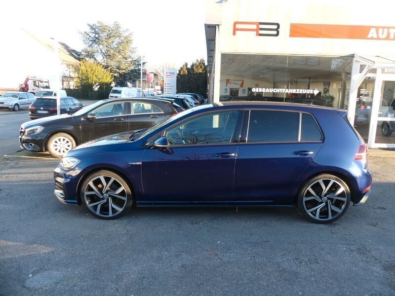 Blau Gebraucht 2019 VW Golf VII GTD Limousine | 16.990 € (Fairer Preis) - Bild 1/4