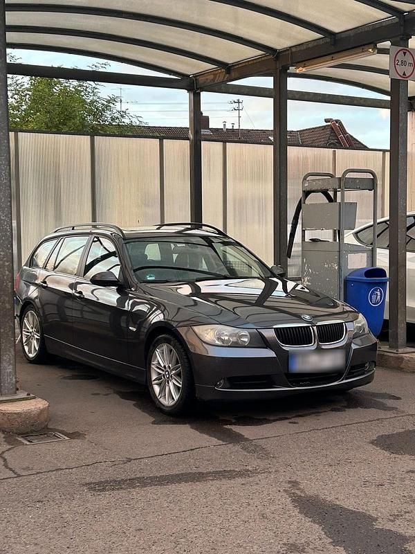 Second-hand BMW 320 150 CP (110 kW) 2008 Negru Break