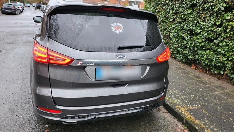 Gebraucht Ford S-MAX ST-Line 190 PS (139 kW) 2019 Braun Van / Kleinbus