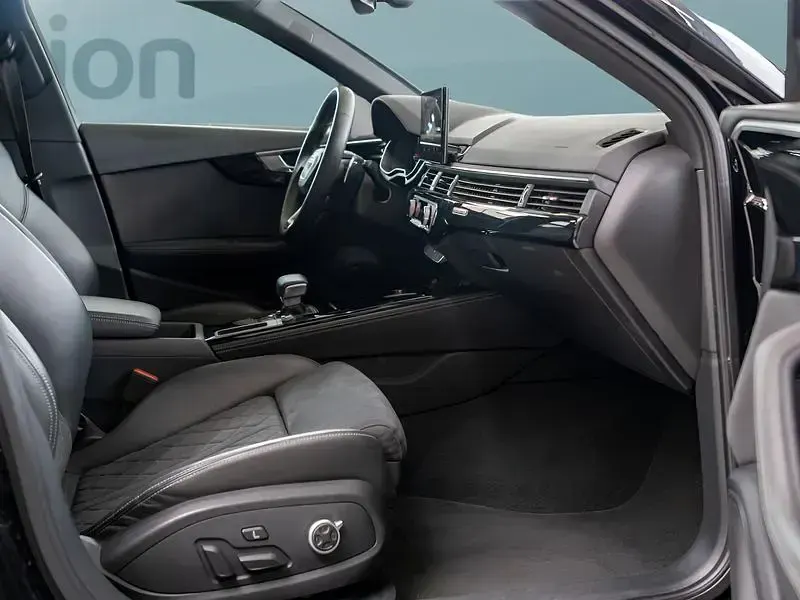 Gebraucht Audi RS4 450 PS (330 kW) 2024 Schwarz Kombi