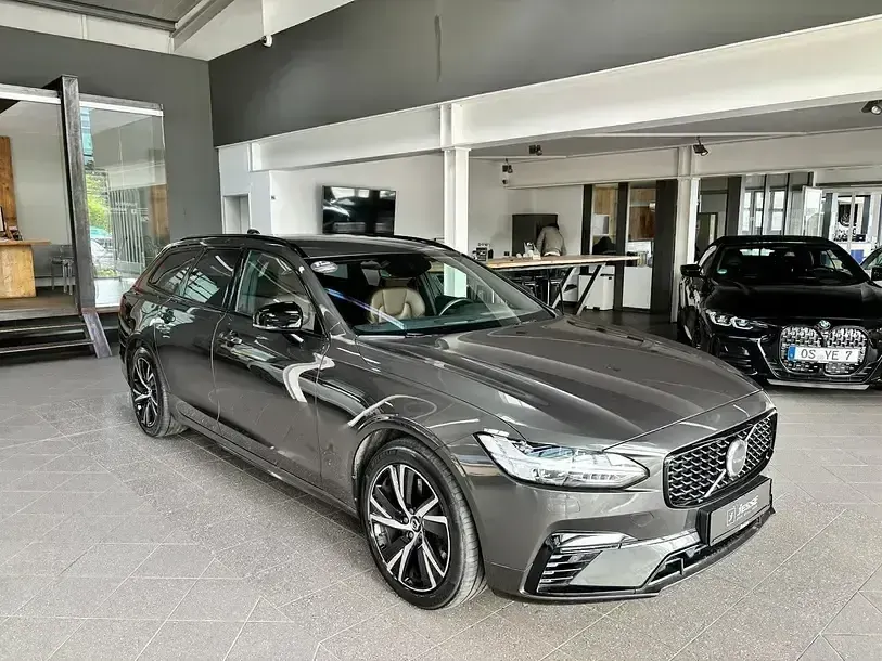 Gebraucht Volvo V90 R-Design 88 PS (64 kW) 2020 Andere Kombi