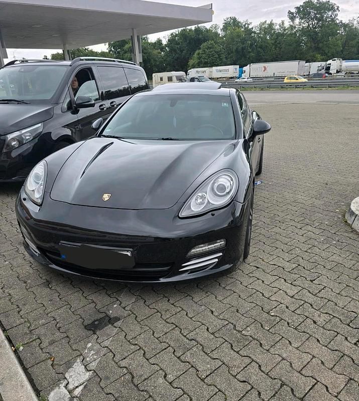 Gebraucht Porsche Panamera 2012 Schwarz Kleinwagen