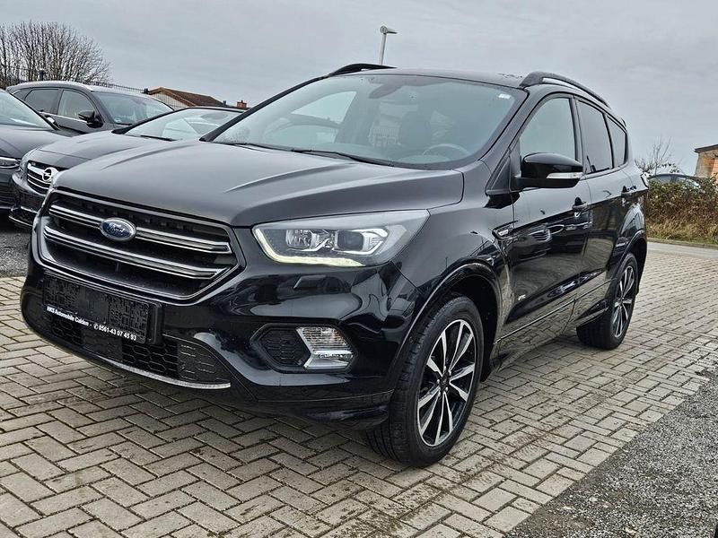 Schwarz Gebraucht 2018 Ford Kuga ST-Line SUV | 16.250 € (Teuer) - Bild 1/4