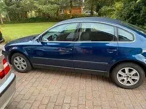 Używany VW Passat Executive 150 KM (110 kW) 2002 Niebieski Sedan/Limuzyna