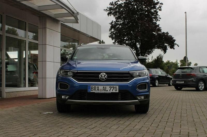 Używany VW T-Roc Active 150 KM (110 kW) 2021 Niebieski SUV
