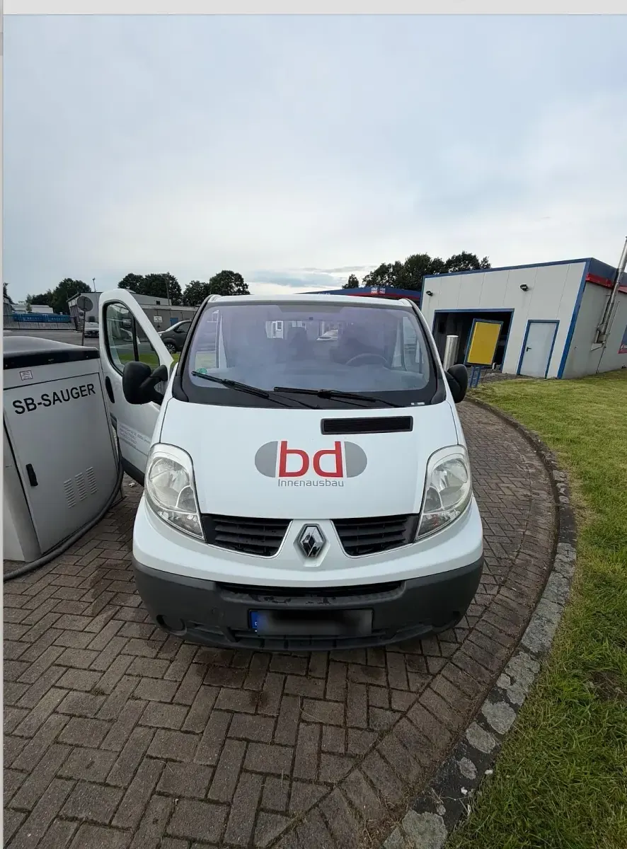 Gebraucht Renault Trafic 114 PS (83 kW) 2013 Weiß Van / Kleinbus