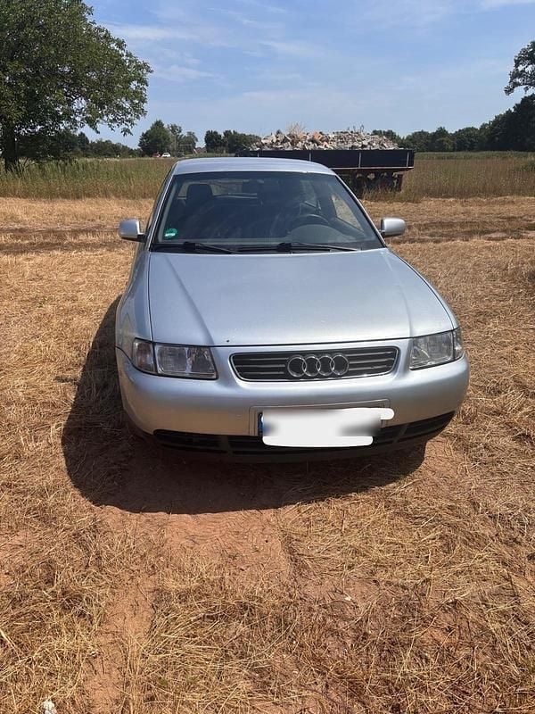 Grau Gebraucht 1998 Audi A3 Coupé | 950 € (Superpreis) - Bild 1/4