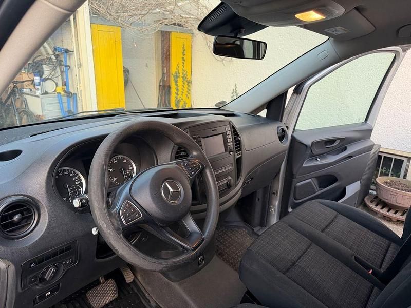 Gebraucht Mercedes Vito 163 PS (119 kW) 2015 Silber Van