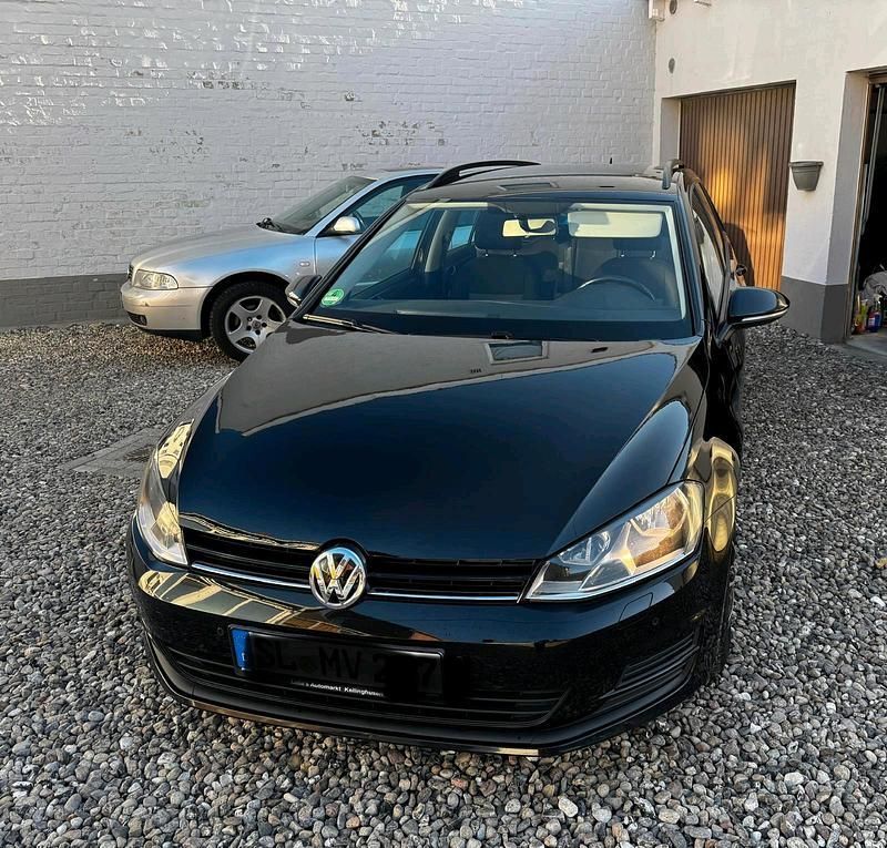 Gebraucht VW Golf VII Trendline 110 PS (80 kW) 2014 Schwarz Kombi