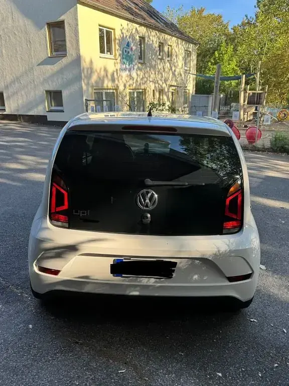 Gebraucht VW up! CLUB 60 PS (44 kW) 2016 Weiß Kleinwagen