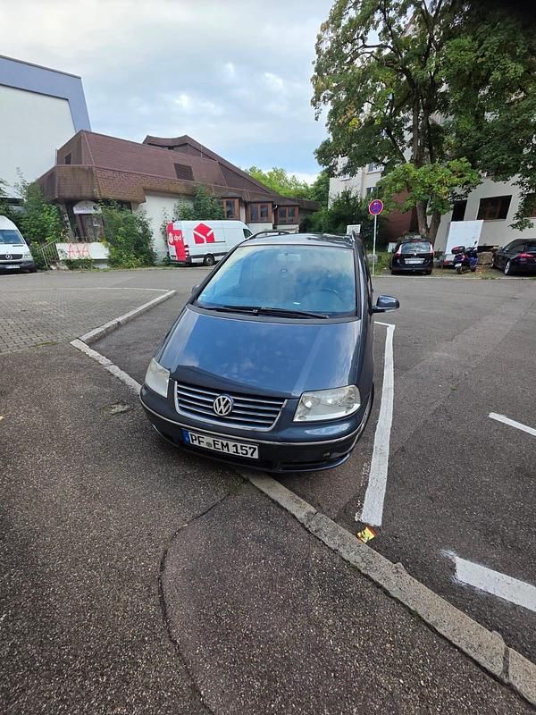 Grau Gebraucht 2006 VW Sharan Edition Van / Kleinbus | 4.550 € (Etwas zu teuer) - Bild 1/4