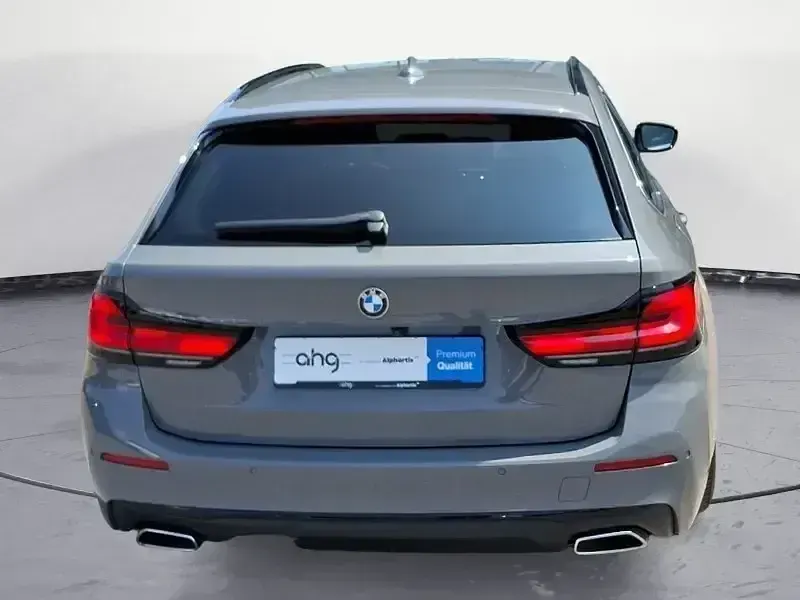 Gebraucht BMW 520 Shadowline 190 PS (139 kW) 2022 Grau Limousine