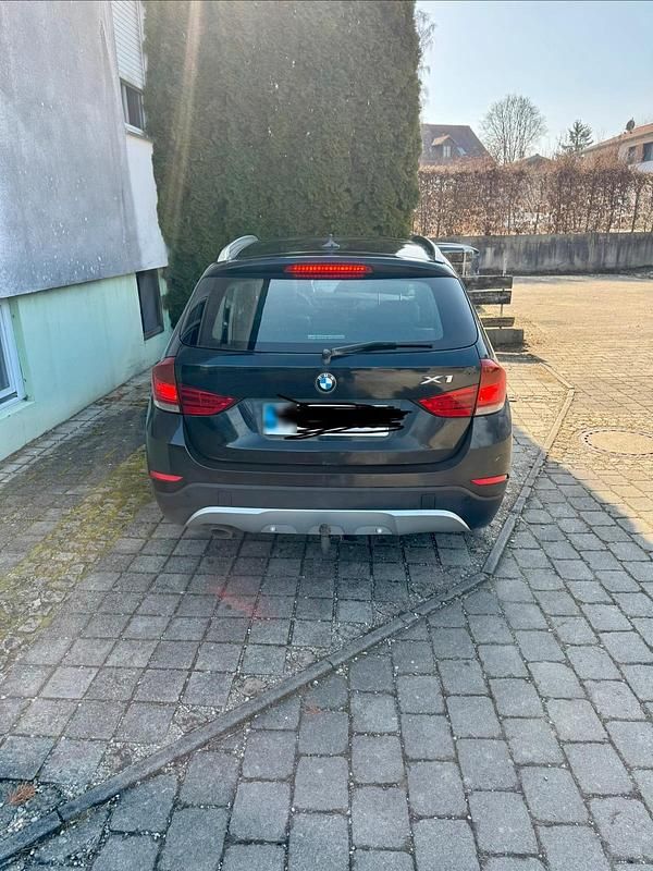 Usata BMW X1 143 CV (105 kW) 2014 Nero SUV
