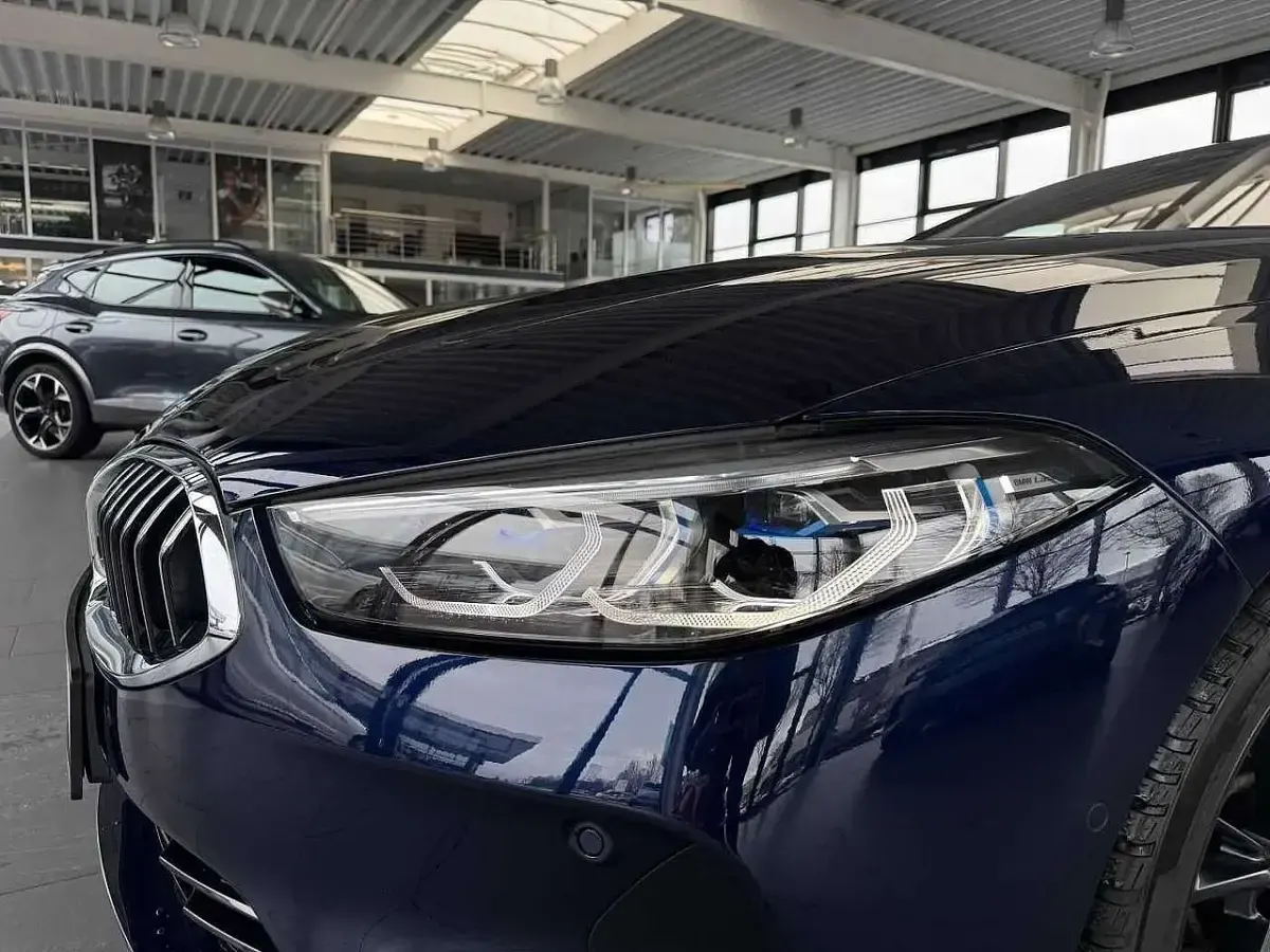 Używany BMW 840 Performance 340 KM (250 kW) 2021 Niebieski Coupe
