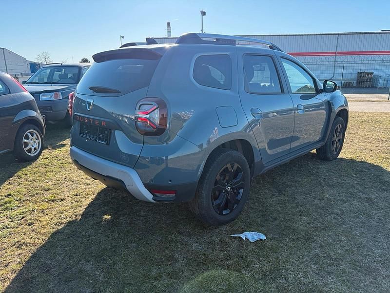 Gebraucht Dacia Duster 91 PS (66 kW) 2022 Grau SUV