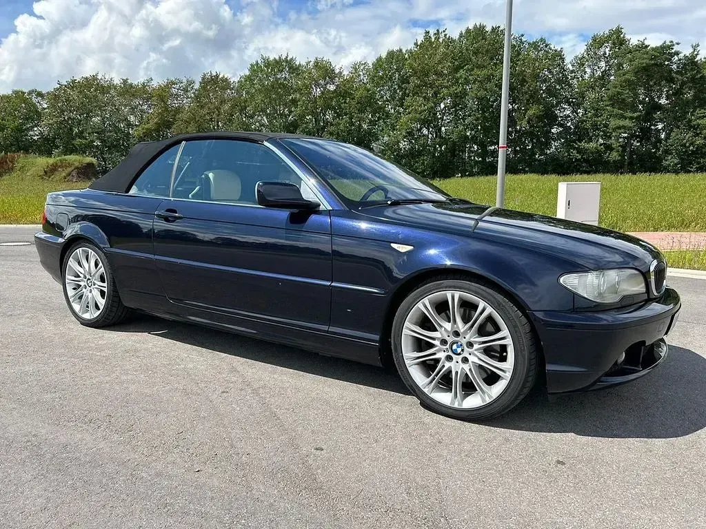 Używany BMW 330 Performance 231 KM (169 kW) 2004 Niebieski Kabriolet