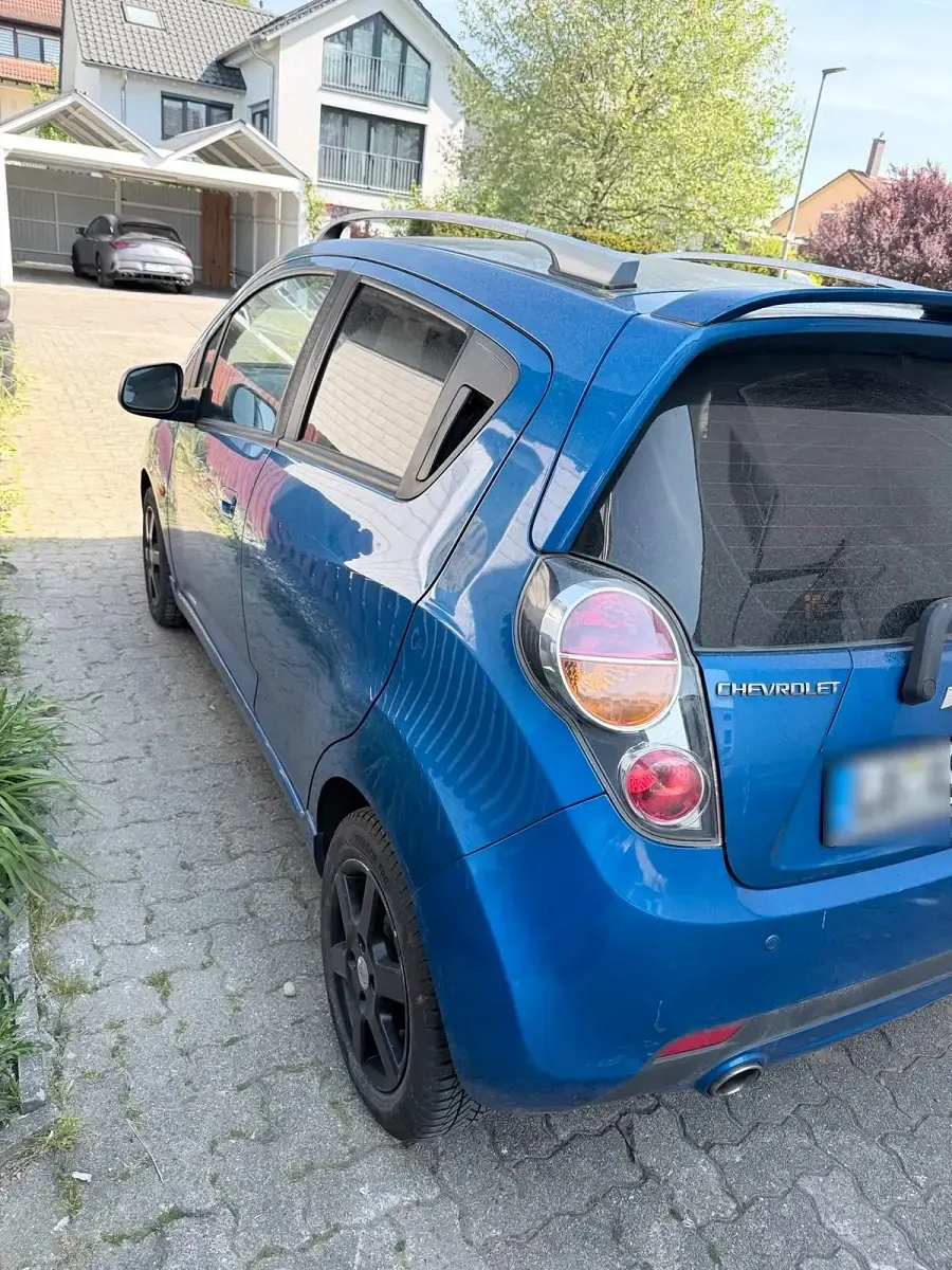 Gebraucht Chevrolet Spark LT 82 PS (60 kW) 2012 Blau Kleinwagen