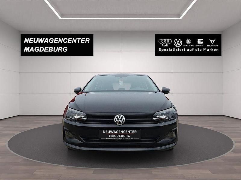 Gebraucht VW Polo Trendline 75 PS (55 kW) 2018 Schwarz Kleinwagen