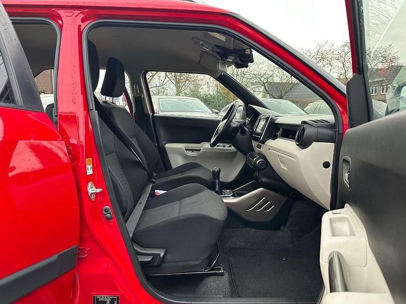 Gebraucht Suzuki Ignis 88 PS (64 kW) 2019 Rot Limousine