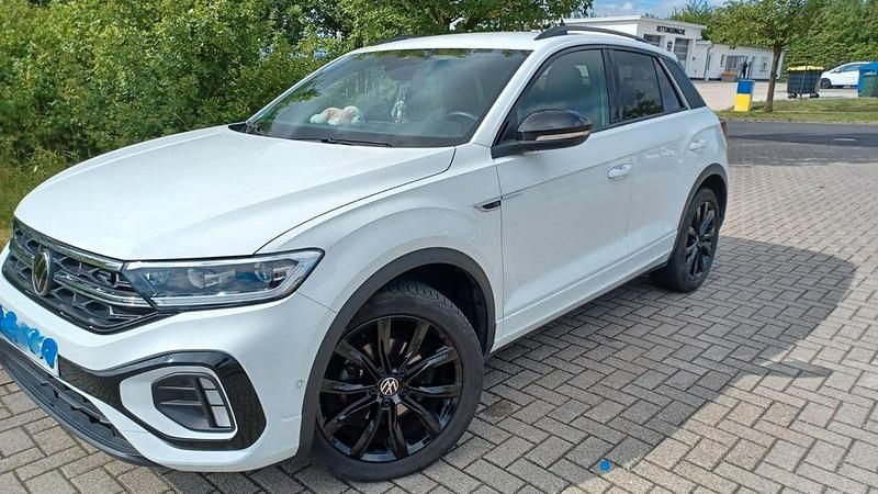 Weiß Gebraucht 2022 VW T-Roc R-line SUV | 28.900 € (Etwas zu teuer) - Bild 1/4