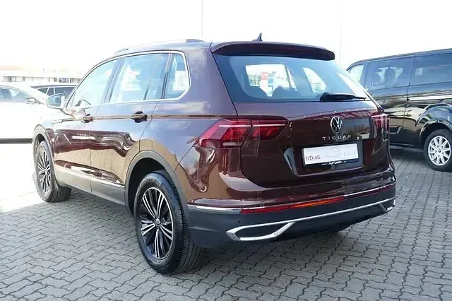 Gebraucht VW Tiguan Elegance 200 PS (147 kW) 2021 Braun SUV