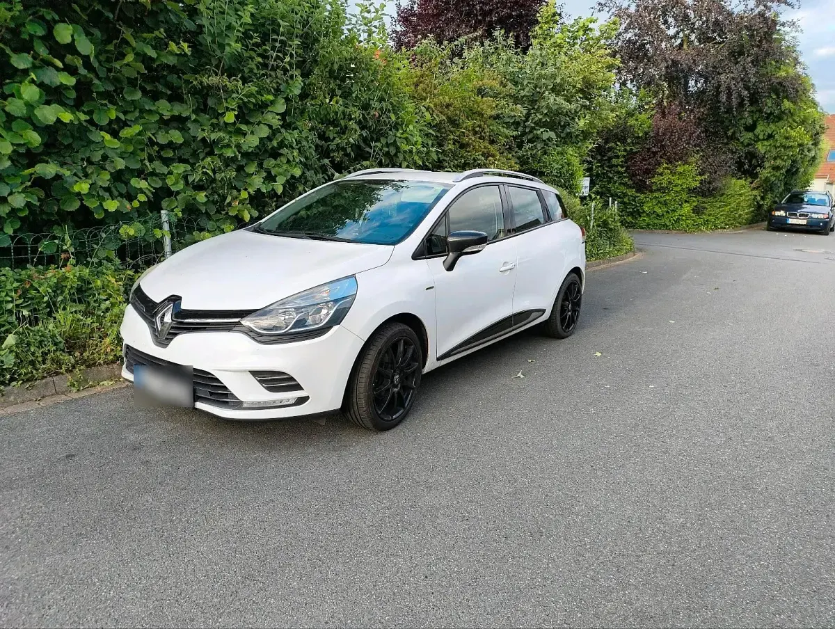 Gebraucht Renault Clio GrandTour 90 PS (66 kW) 2017 Weiß Kombi