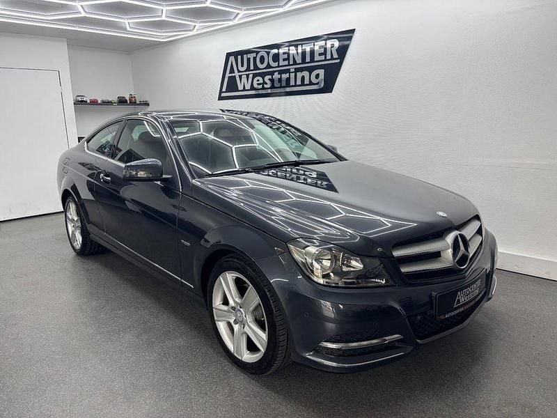 Grau Gebraucht 2011 Mercedes C180 Avantgarde Coupé | 13.990 € (Fairer Preis) - Bild 1/4