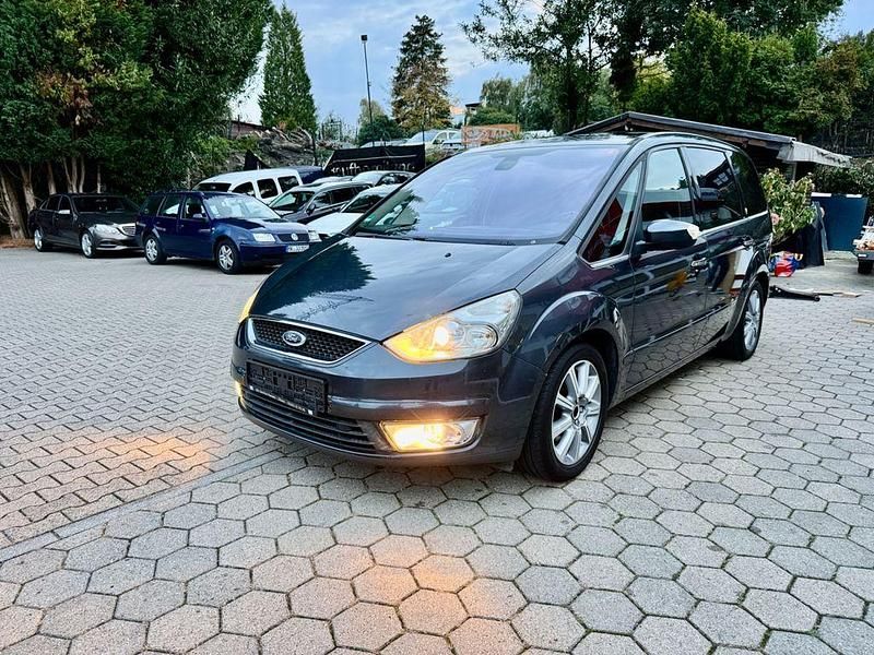 Schwarz Gebraucht 2007 Ford Galaxy Ghia Van / Kleinbus | 3.850 € (Fairer Preis) - Bild 1/4
