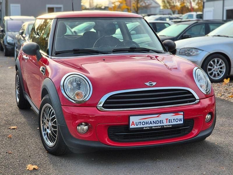 Gebraucht Mini ONE 75 PS (55 kW) 2012 Rot Kleinwagen