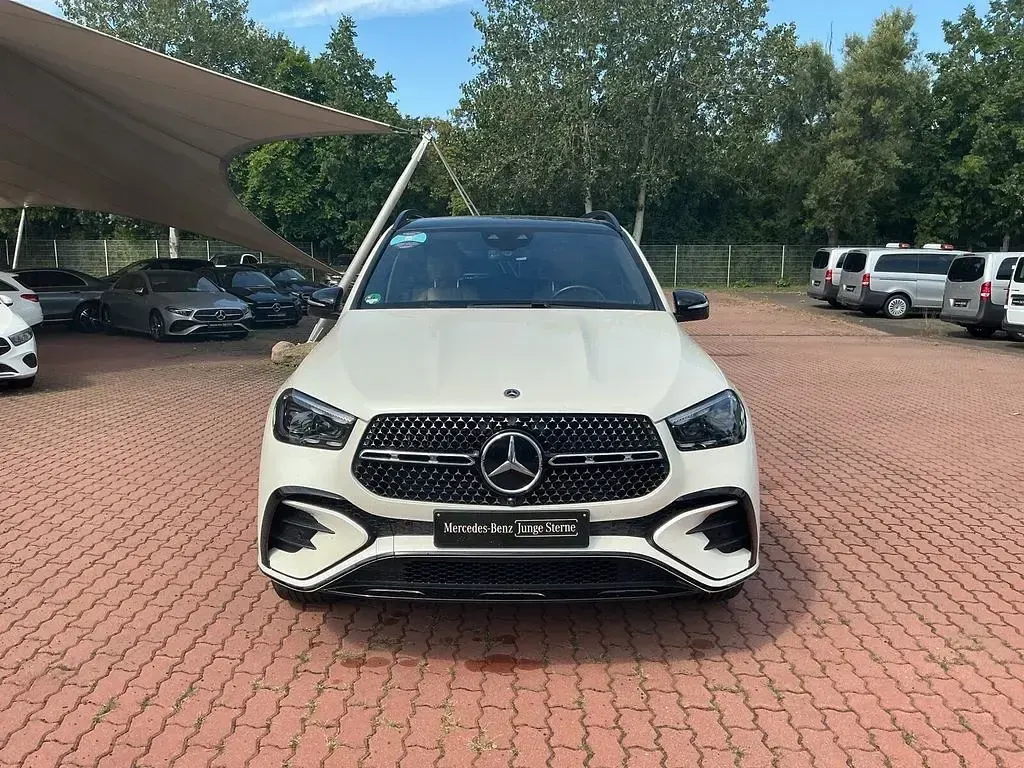 Gebraucht Mercedes GLE400 Premium Plus 381 PS (280 kW) 2024 Manufaktur diamantweiß bright SUV