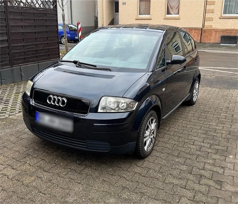 Blau Gebraucht 2002 Audi A2 Kleinwagen | 2.400 € (Guter Preis) - Bild 1/4